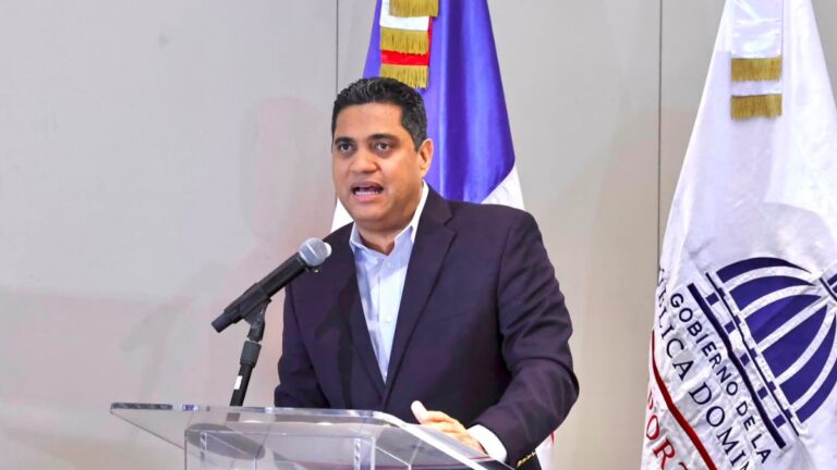 Kelvin Cruz anuncia gran caravana en honor a los atletas de Santo Domingo 2026