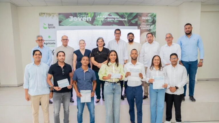 Campo Joven lleva casi RD$3 millones a tasa cero a jóvenes productores de Hato Mayor
